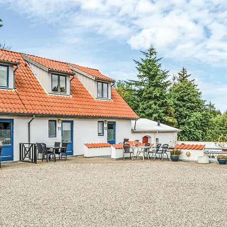 Amazing In With Kitchen